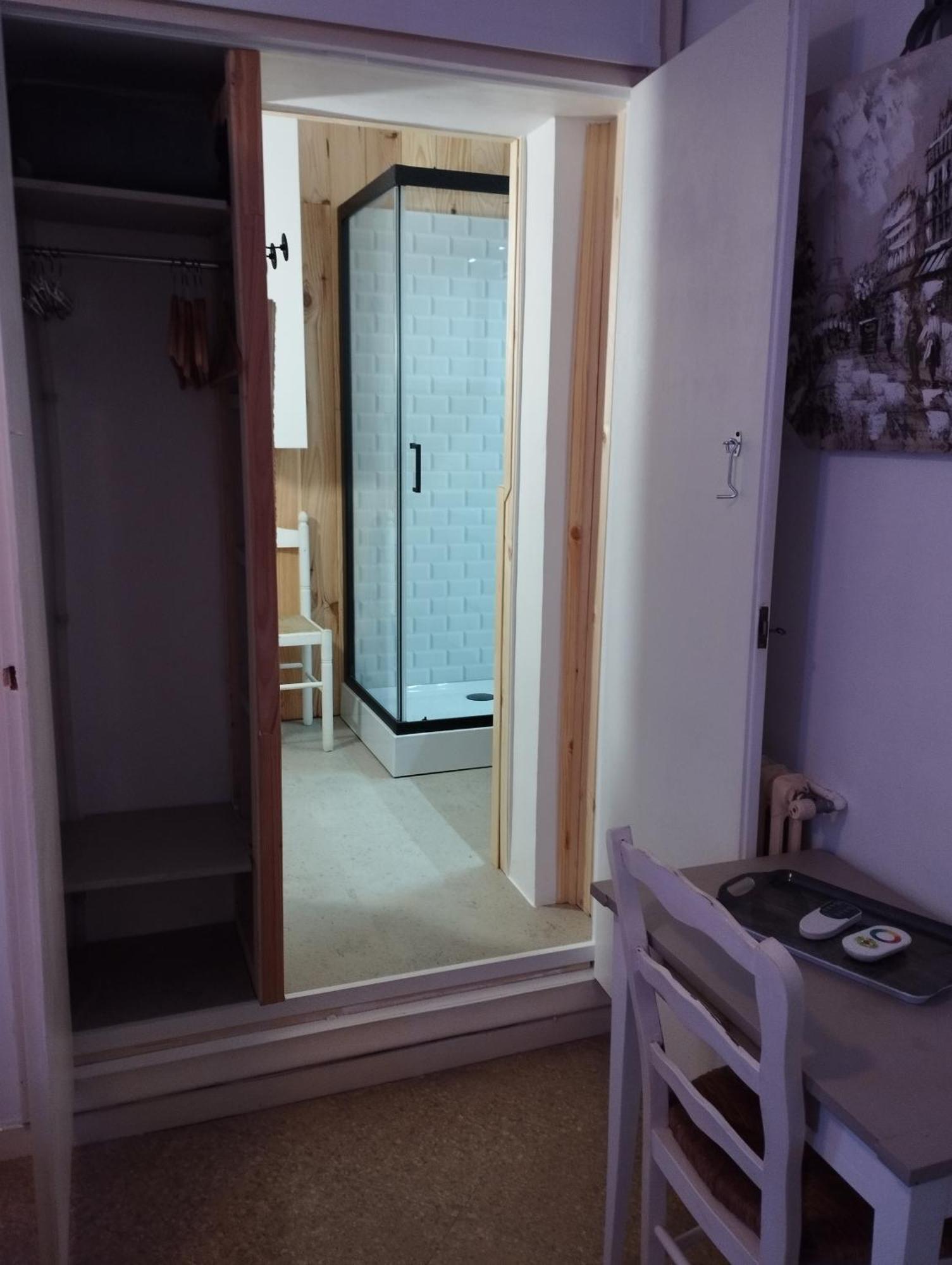 Chambres D'Hotes Chez Catherine A Reus Chambre De Paris Avec Salle De Bains Privee ภายนอก รูปภาพ